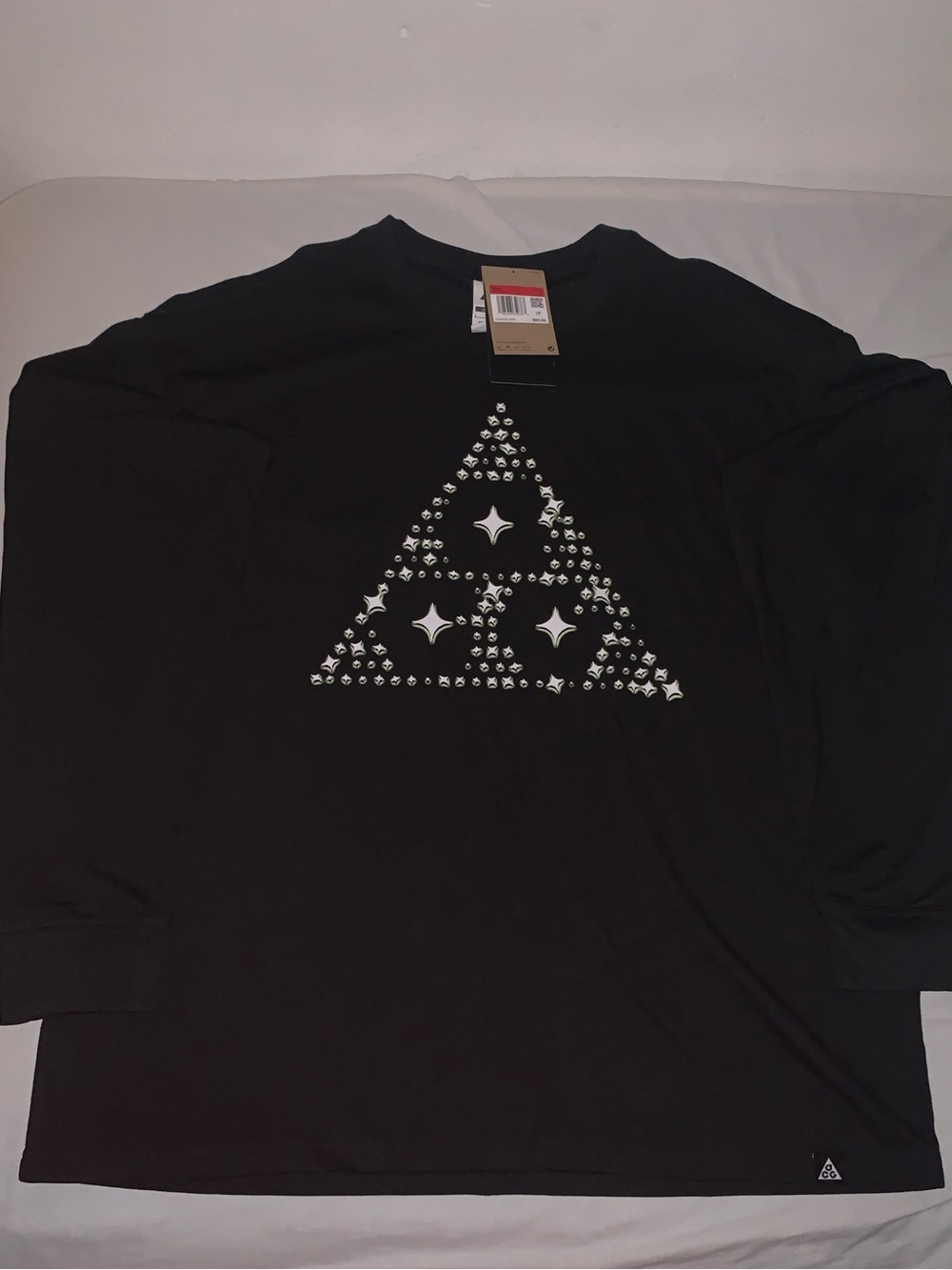 Nike ACG T-Shirt Black Long Sleeve Loose Fit DRI FIT Glow In The Dark Size:Large